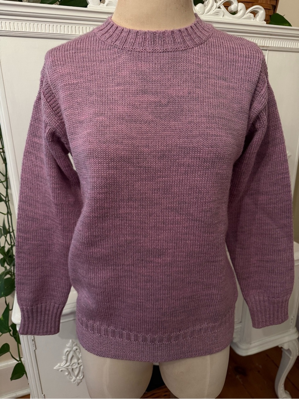 Woolovers 100% Guernsey Wool 
Lilac Pullover Sweater Jumper
